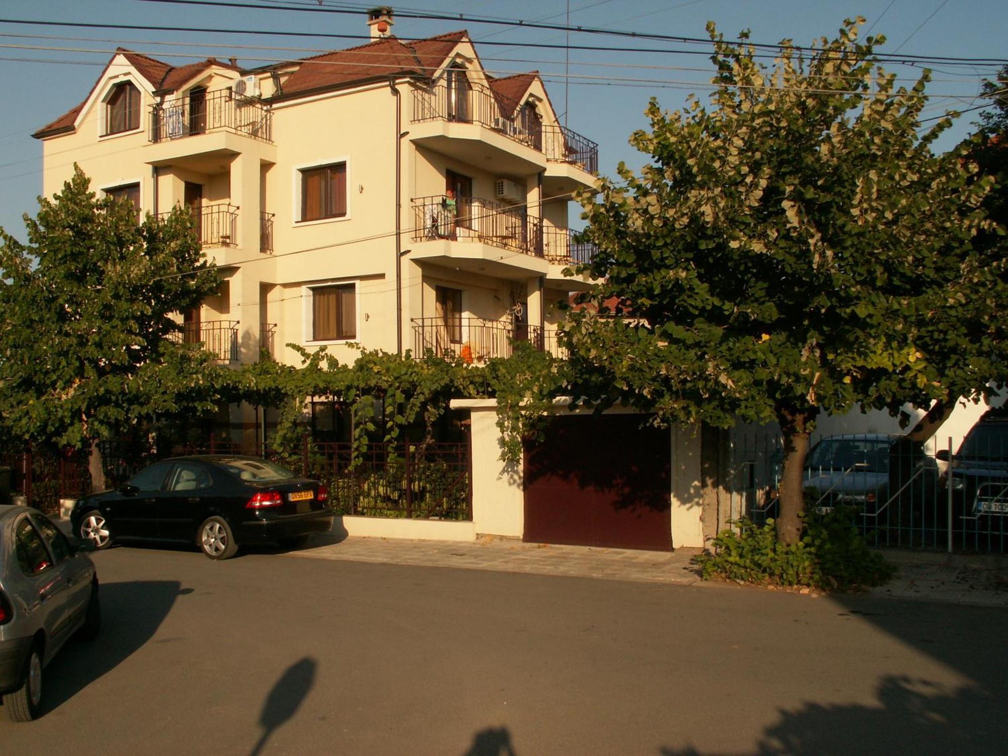 Family Hotel Bellehouse TTchernomorets Extérieur photo