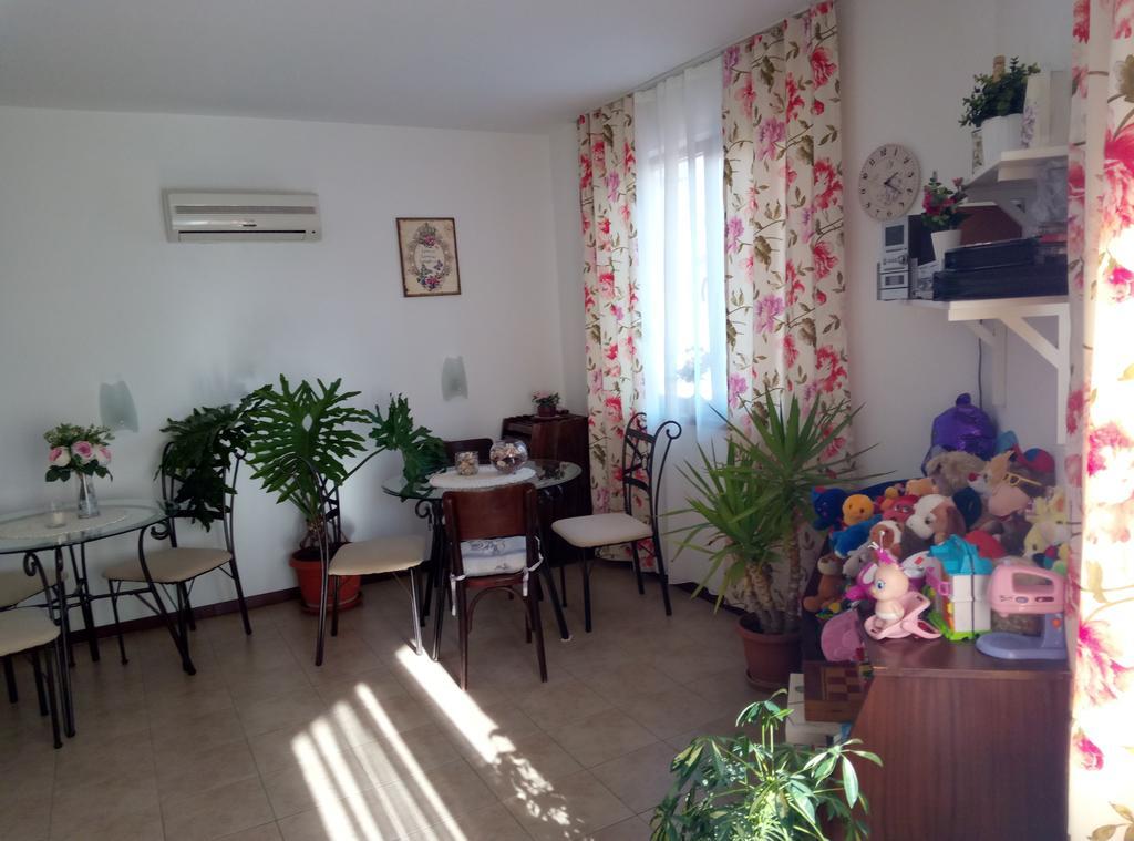 Family Hotel Bellehouse TTchernomorets Extérieur photo