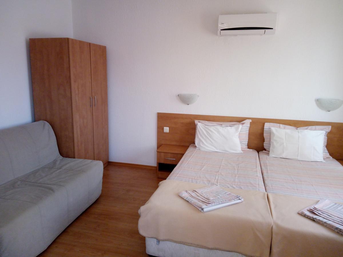 Family Hotel Bellehouse TTchernomorets Extérieur photo