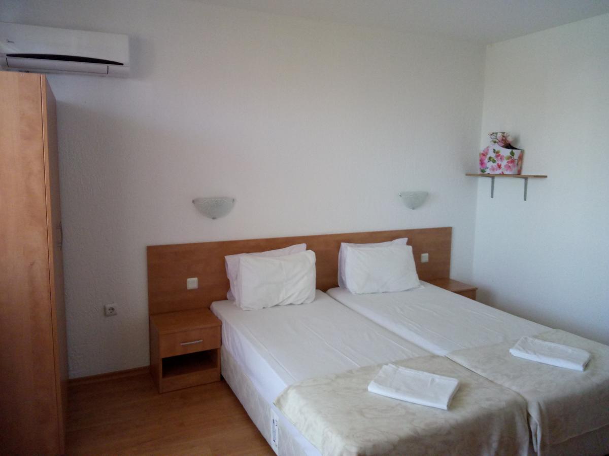 Family Hotel Bellehouse TTchernomorets Extérieur photo