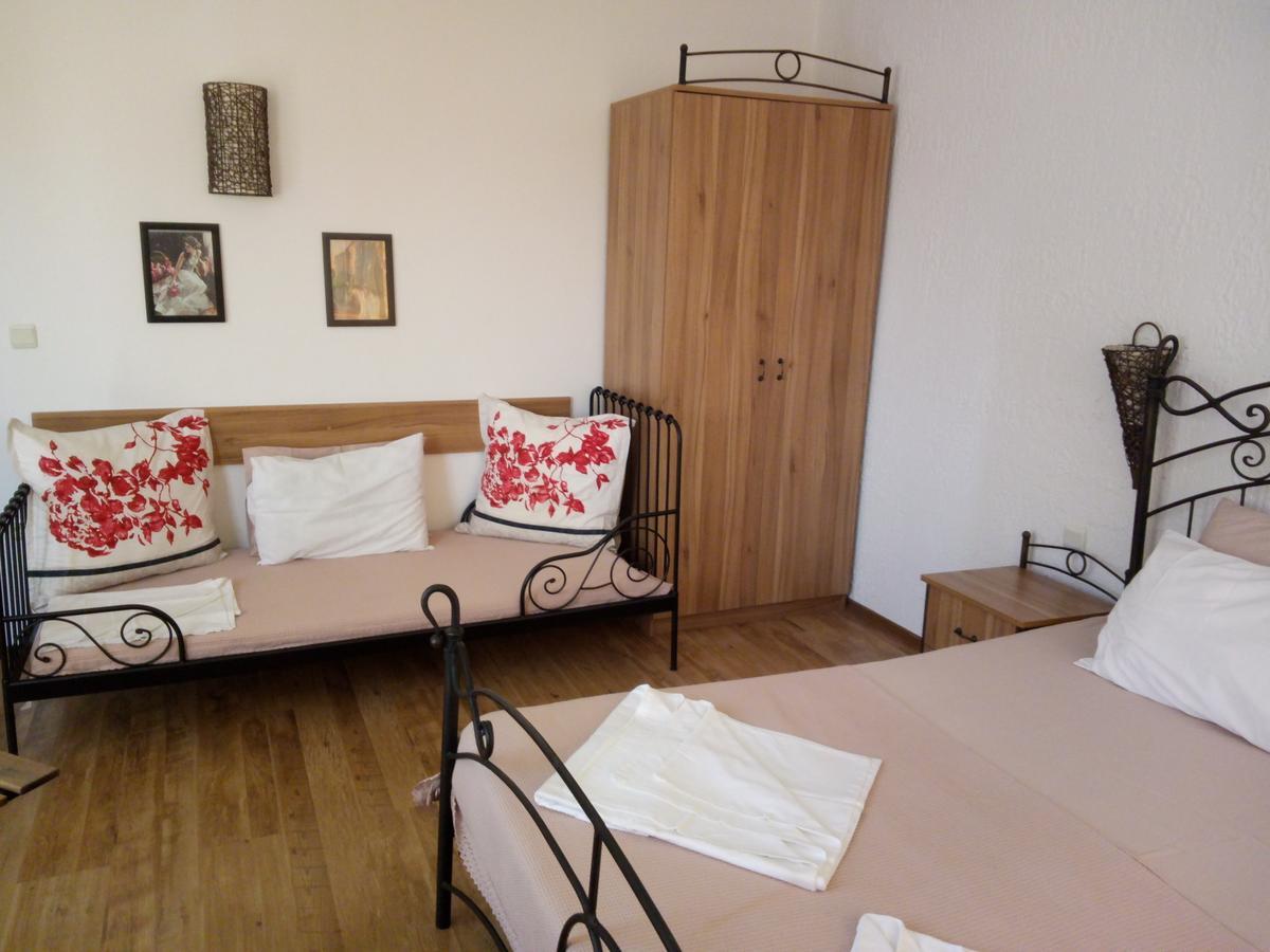 Family Hotel Bellehouse TTchernomorets Extérieur photo